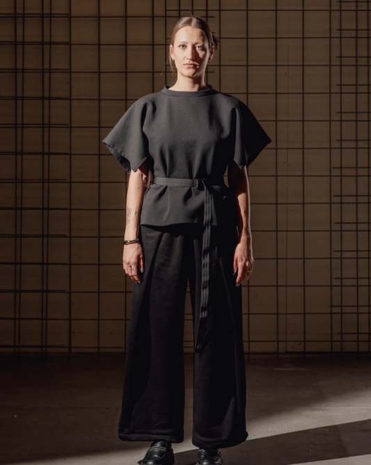 OPEN SLEEVE T-SHIRT