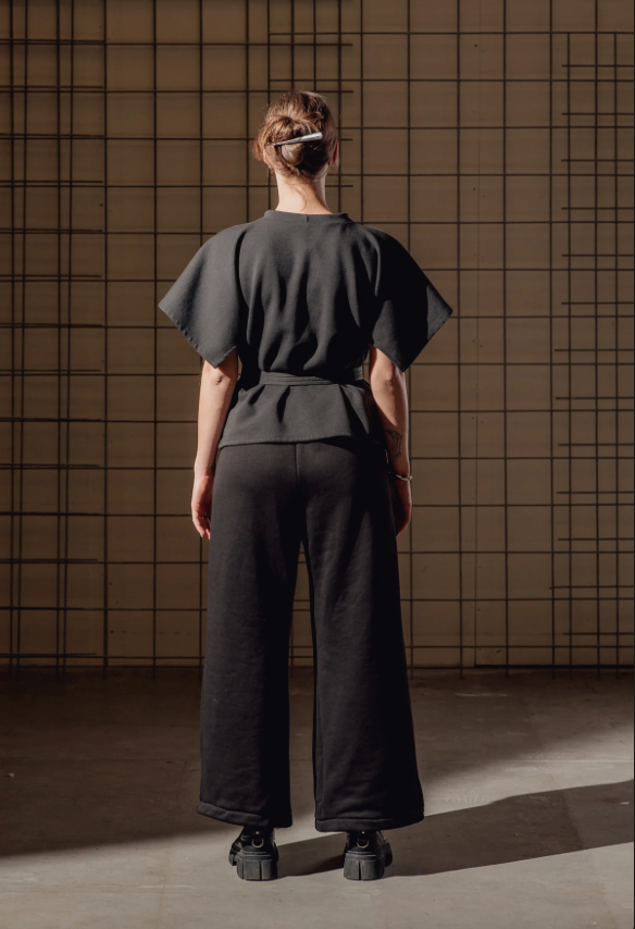 OPEN SLEEVE T-SHIRT